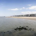 Centrally Located Beachnest By Interhome *